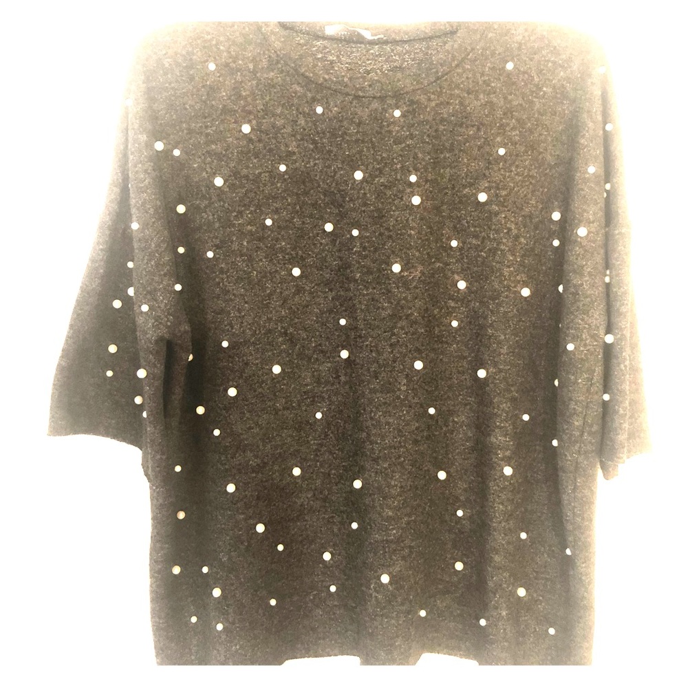 Zara short sleeve top. With pearls